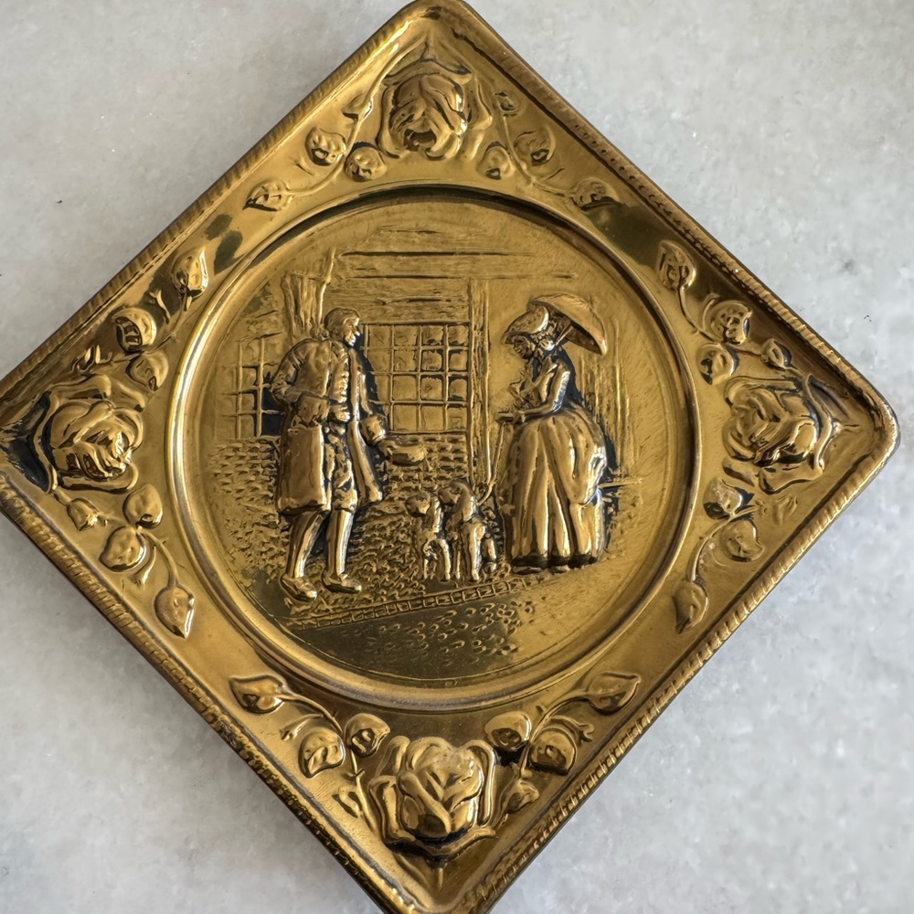 Elpec England Brass Floral Square Embossed Wall Hanging Plaque Floral Colonial